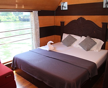 Two Bedroom Deluxe Houseboat